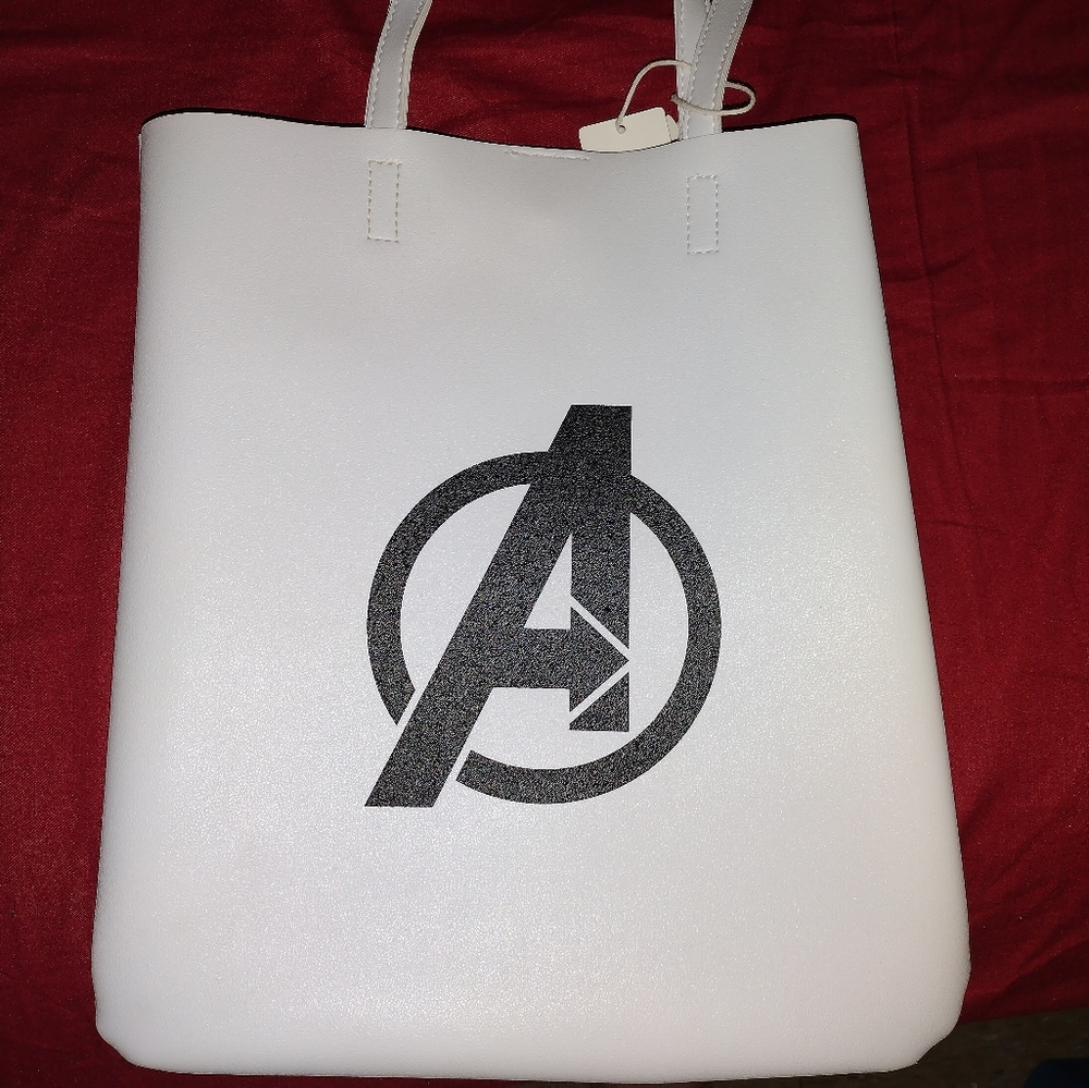 MARVEL AVENGERS SHOULDER BAG
